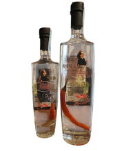 Carica l'immagine nel visualizzatore di Gallery, grappa calabrese piccante