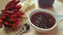 Carica l'immagine nel visualizzatore di Gallery, Marmellata di Peperoncino Piccante - Sapuri Calabrisi