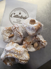 Carica l'immagine nel visualizzatore di Gallery, Pasticcini di mandorla - Sapuri Calabrisi