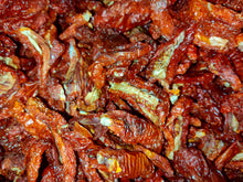 Carica l'immagine nel visualizzatore di Gallery, Pomodori Secchi - Sapuri Calabrisi